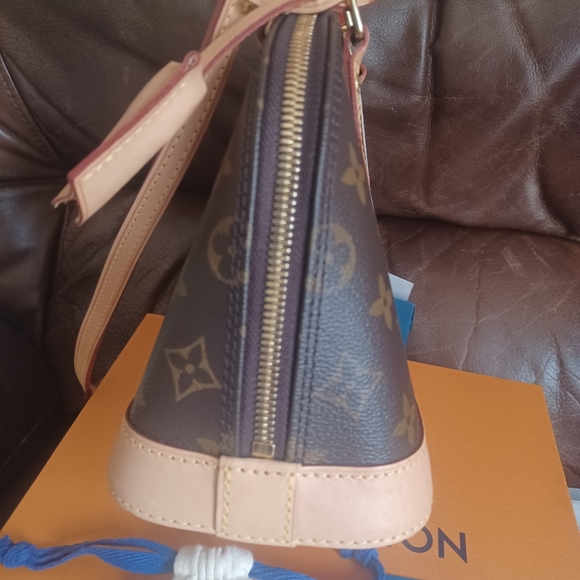 Louis Vuitton alma bb - Picture 6 of 17